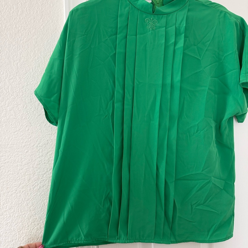 Vintage Green Pleated Women's Blouse